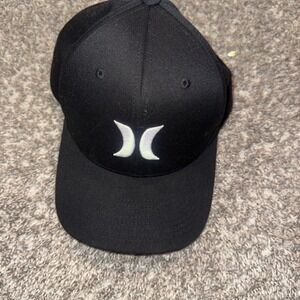 HURLEY FLEXFIT HAT CAP MENS L/XL LARGE-XL BLACK WHITE EMBROIDERED